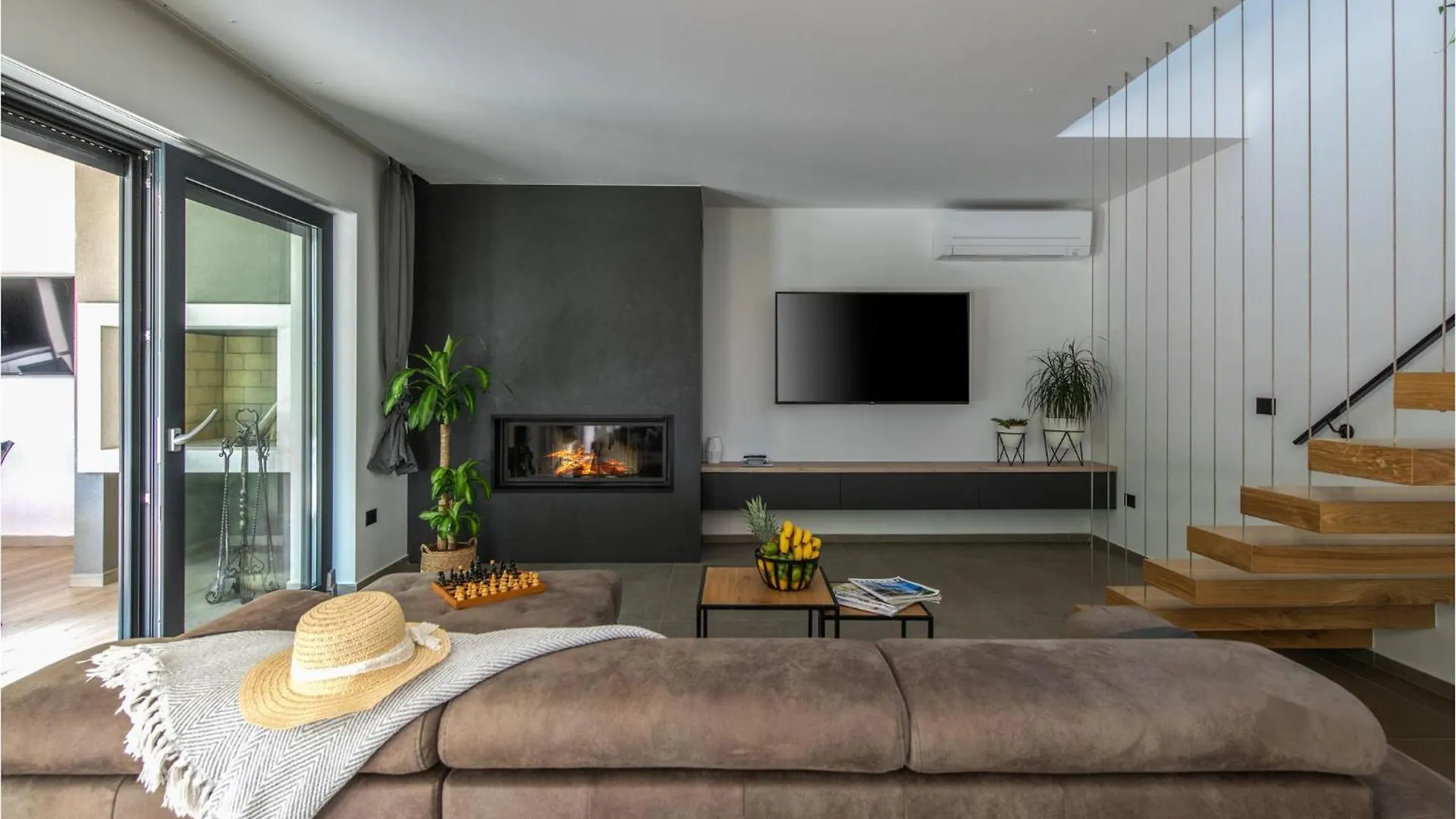 Amazing Home In Nedescina With Kitchen